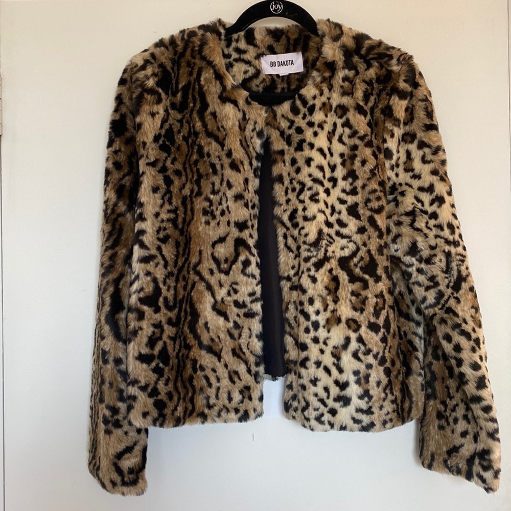 BB Dakota faux fur cheetah print collarless jacket